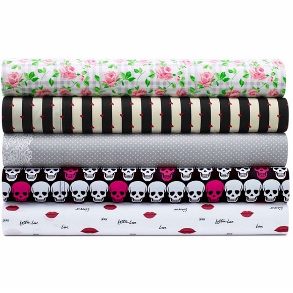 👄❤️ Betsy Johnson full sheet set - Picture 3 of 5